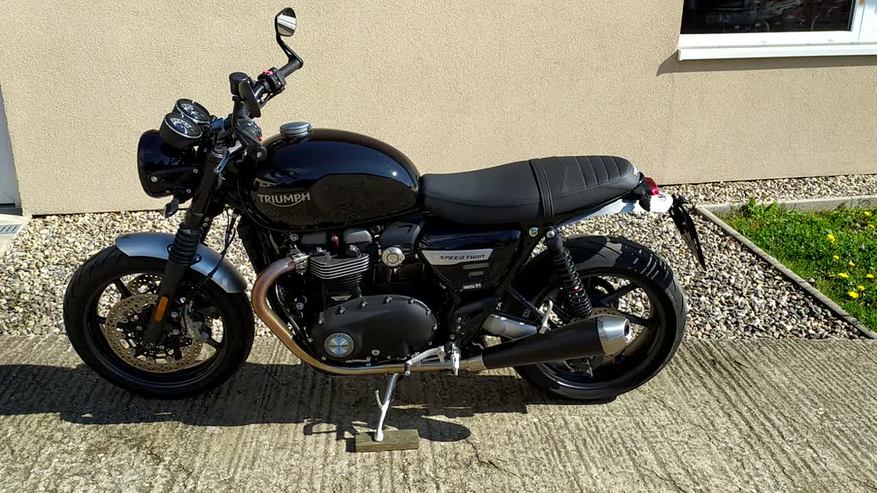 Video – Triumph Speed Twin 1200
