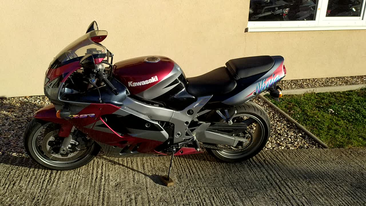 Video – Kawasaki ZX-9R Ninja