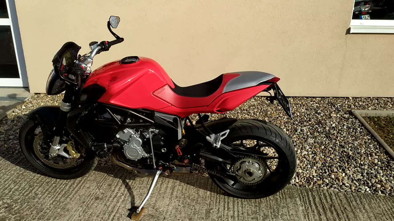 Video – MV Agusta Brutale 675