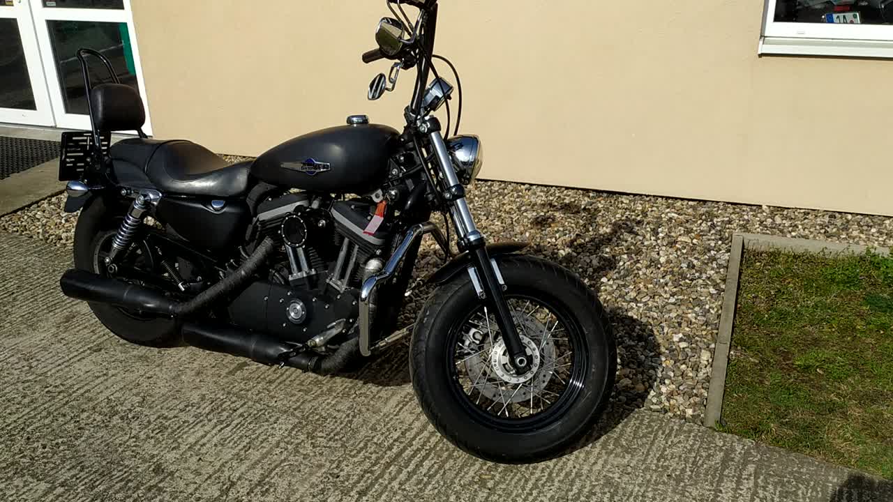 Video – Harley-Davidson XL 1200 C Sportster Custom