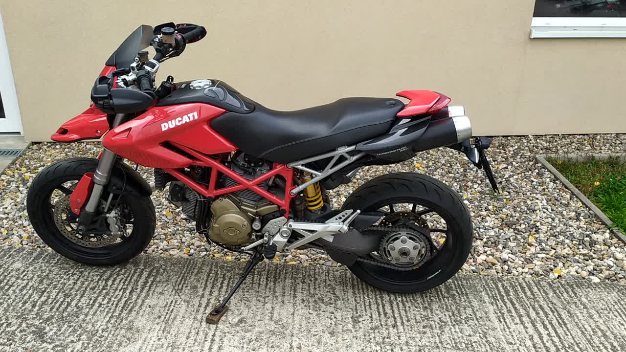 Video – Ducati Hypermotard 1100