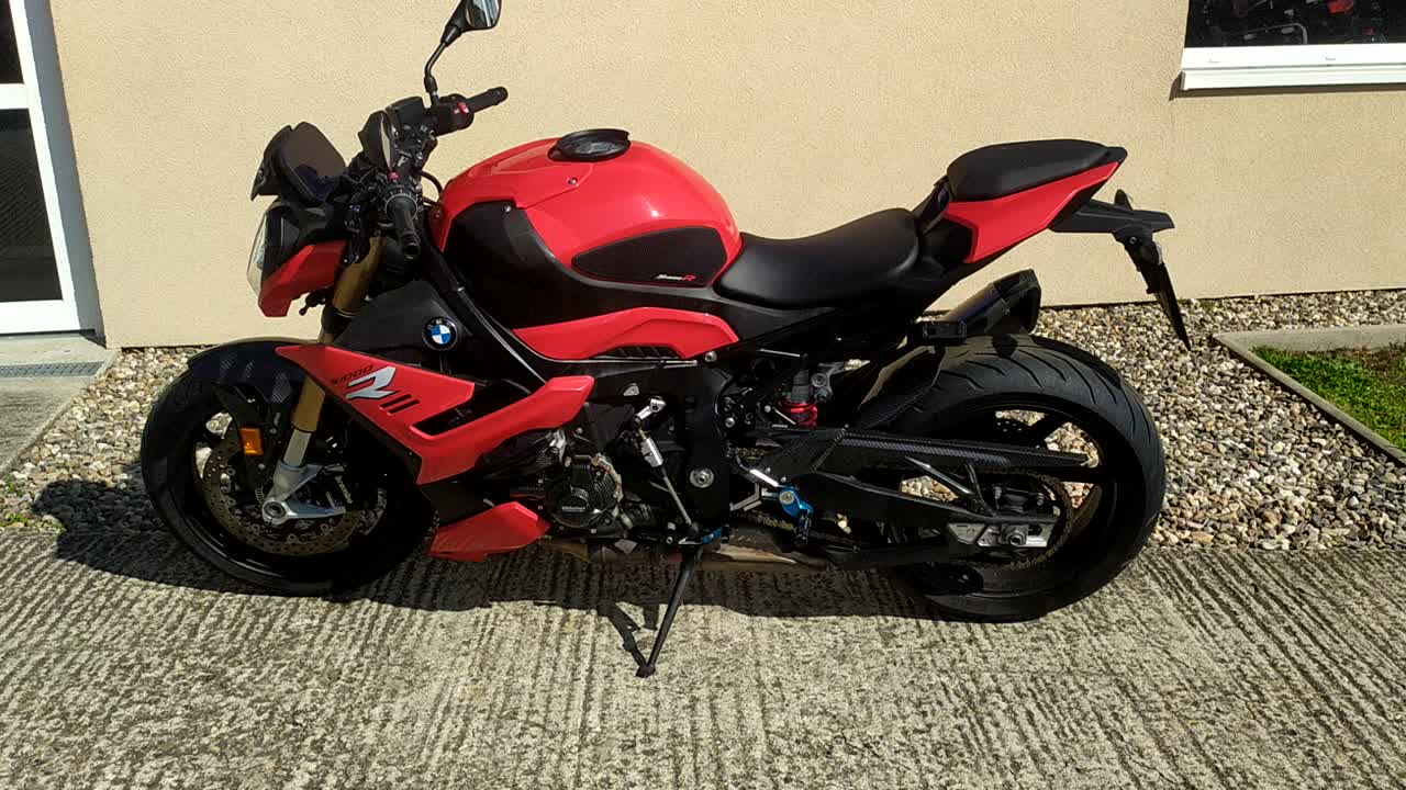 Video – BMW S 1000 R